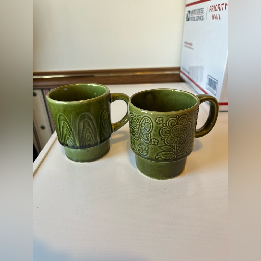 Vintage Groovy Green Floral Stacking Mugs